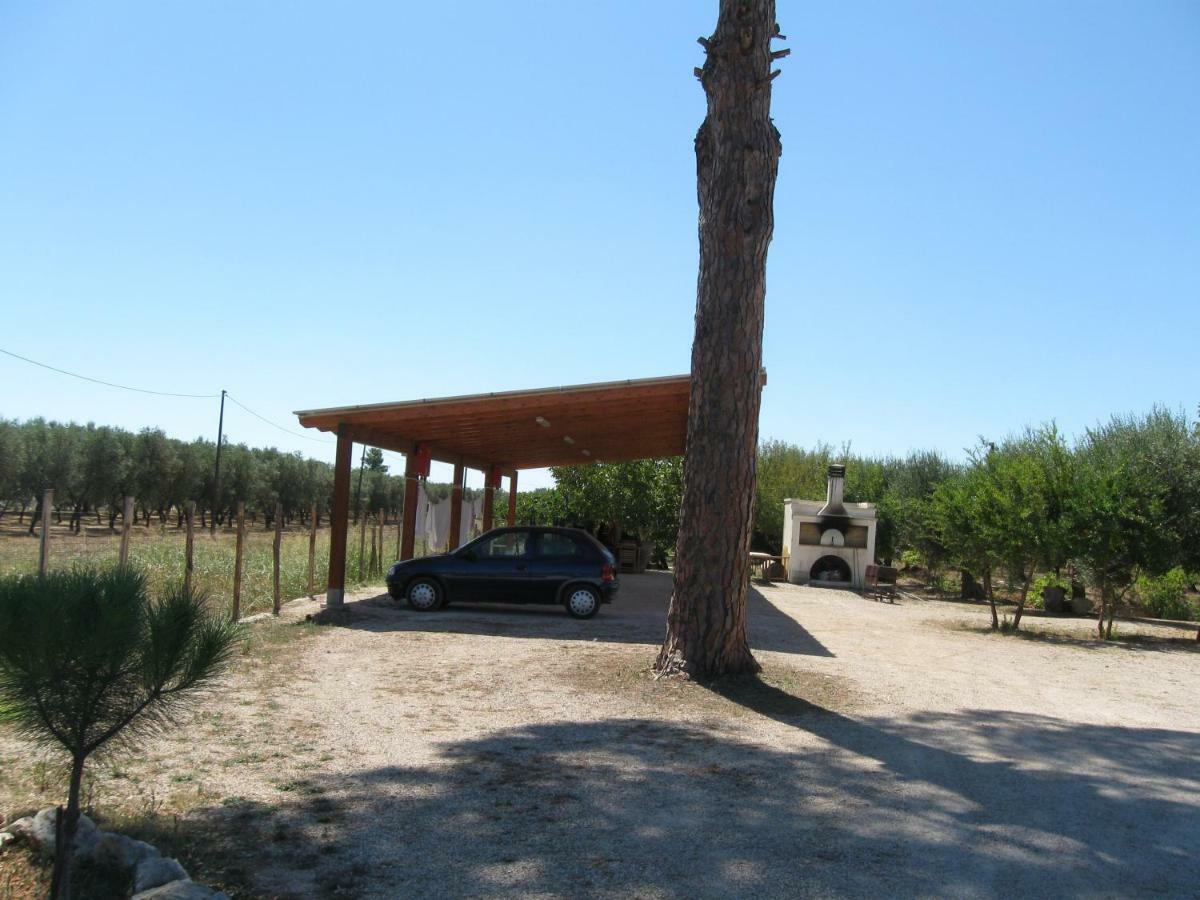 Villa Rita Bed & Breakfast Campi Salentina Exterior photo
